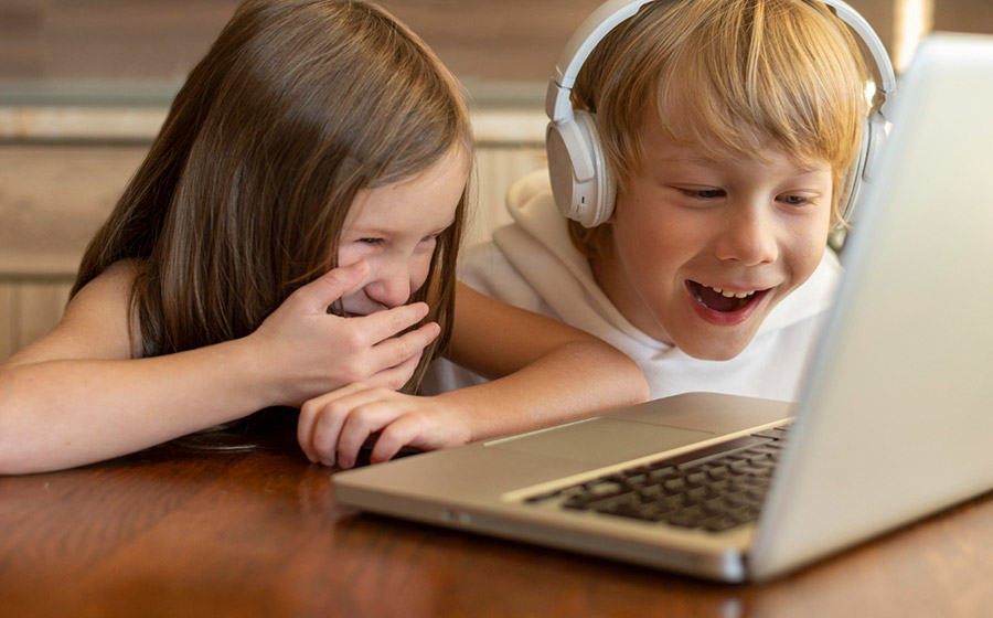 داستان‌های خنده‌دار تقلب در کلاس آنلاین | طنز معلمی با باران – Drzzone